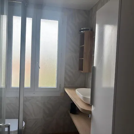 בית נופש Maison Avec Jardin Bourg